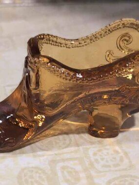 Vintage 1973 Amber Glass Victorian Shoe Mossers